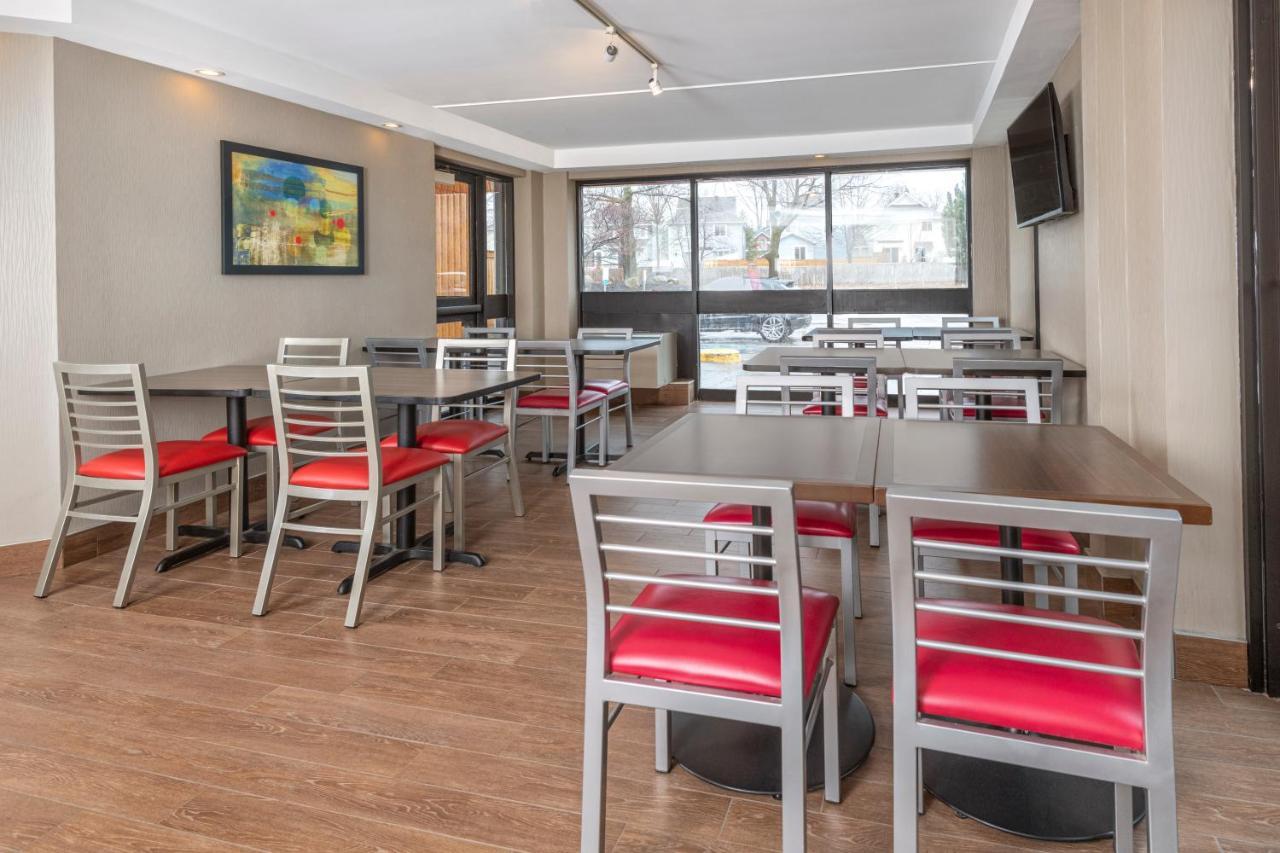 Comfort Inn West Ottawa Eksteriør bilde